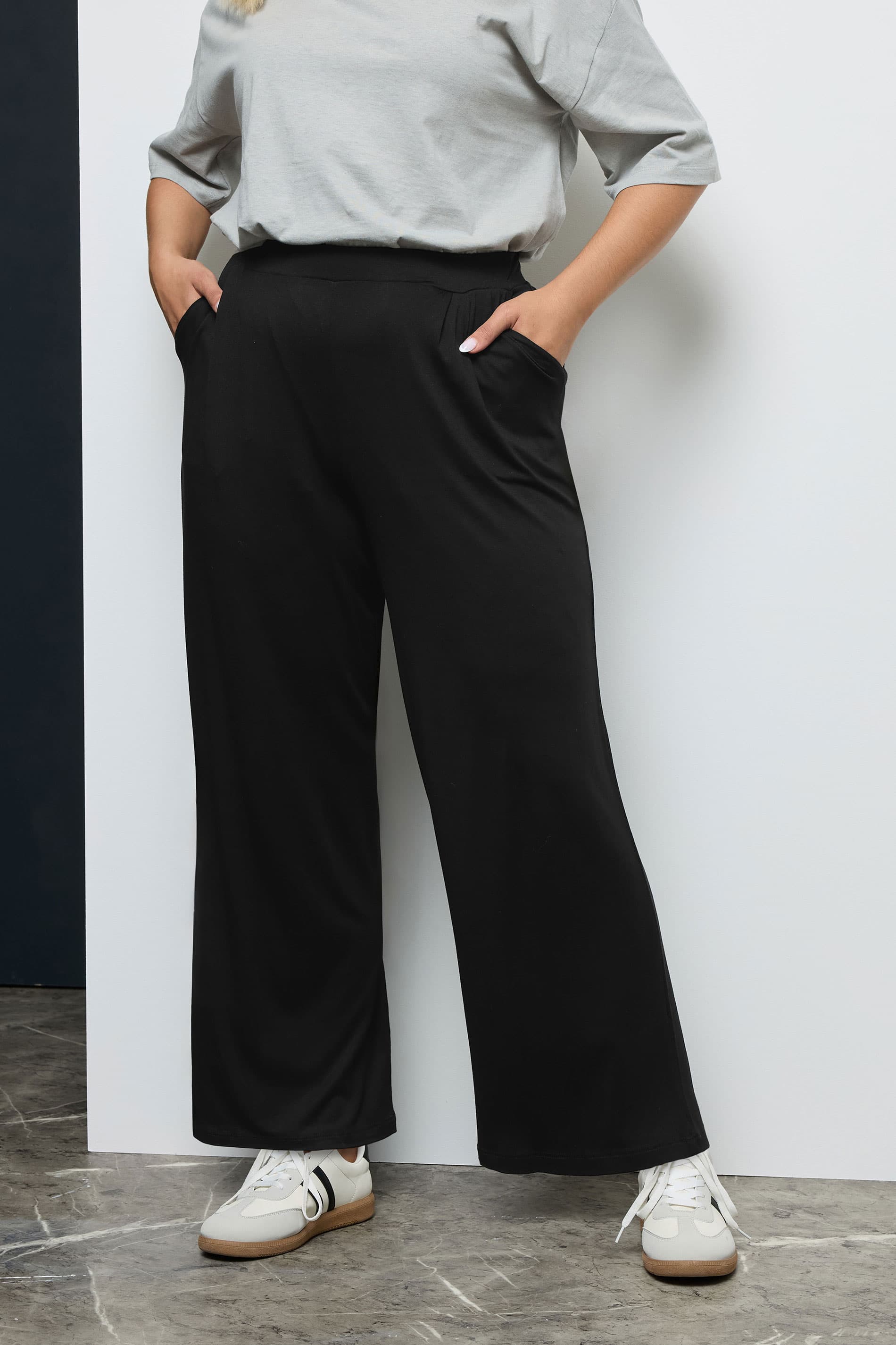 Yours Curve Plus Size Black Pleated Wide Leg Stretch Trousers Size 16