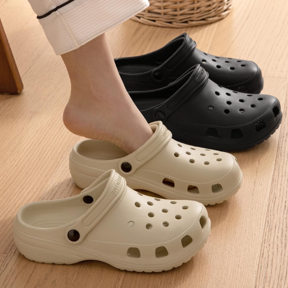 Platform Women Clogs Shoes Beach Garden Thick Bottom Sandals Fashion Lightweight Non-Slip Slippers Indoor Outdoor Men Hole Shoes cm black
