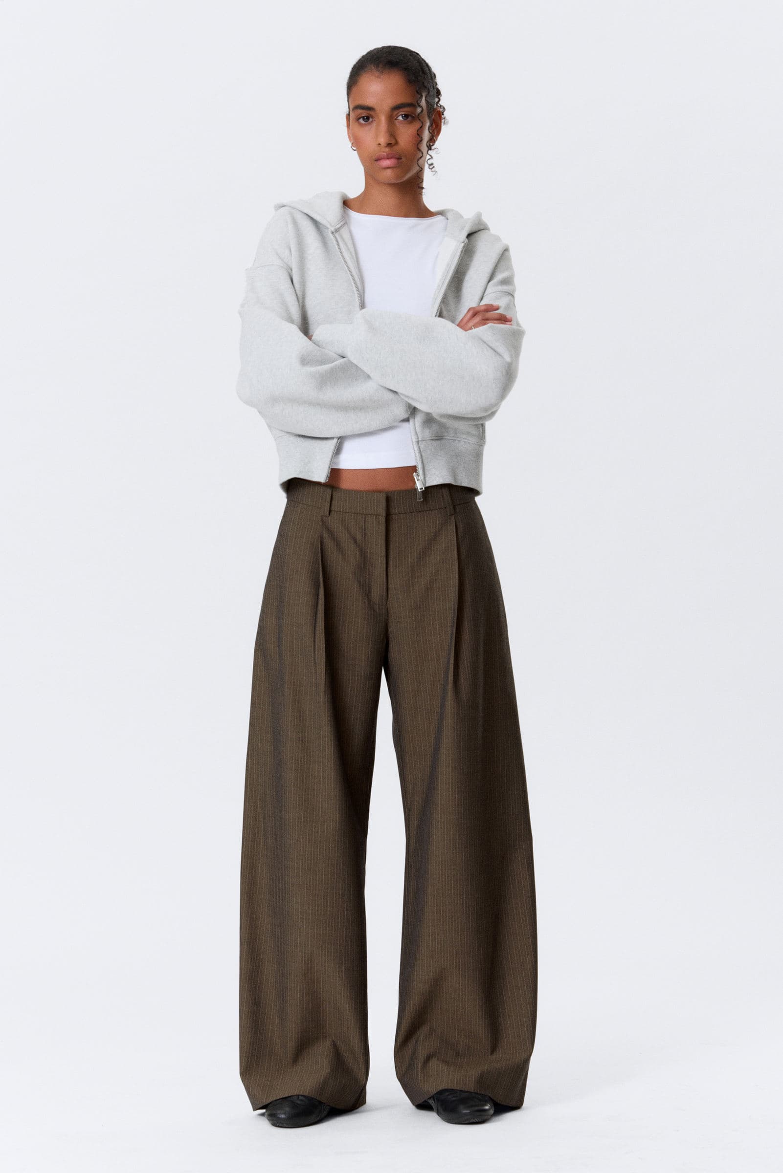 Low Waist Wide Suiting Trousers