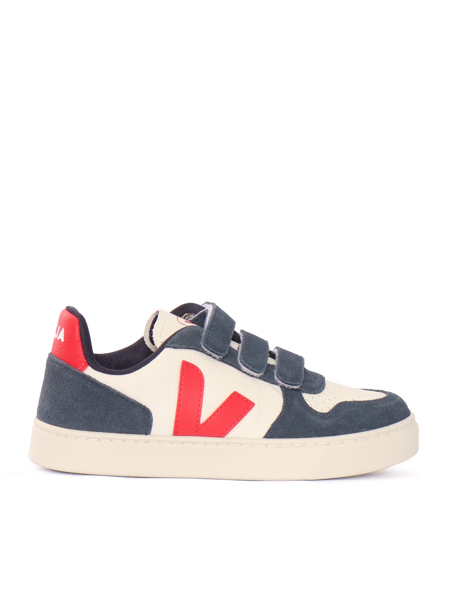 Veja Small V-10 Leath Pure_Pekin_Nautico