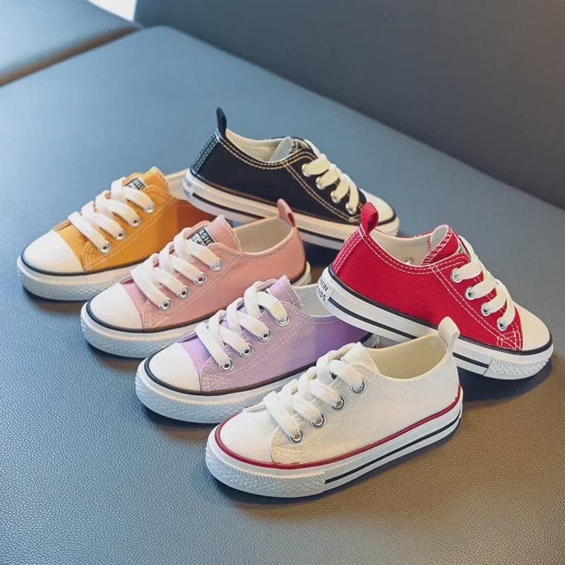 Children's Low-Top Canvas Sneakers 2024: Spring White & Candy Colors for Boys, Girls, & Parents cm black