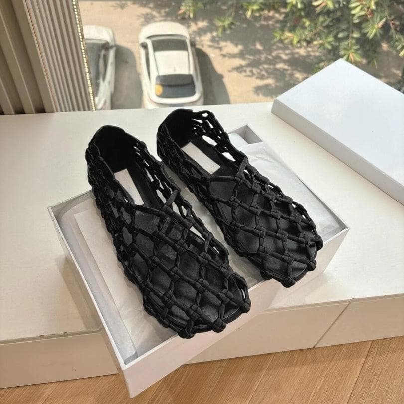 Niche design mesh weaving hollow breathable fishing net flat-soled single shoes women's 2025 summer new sandals pig cage shoes cm red