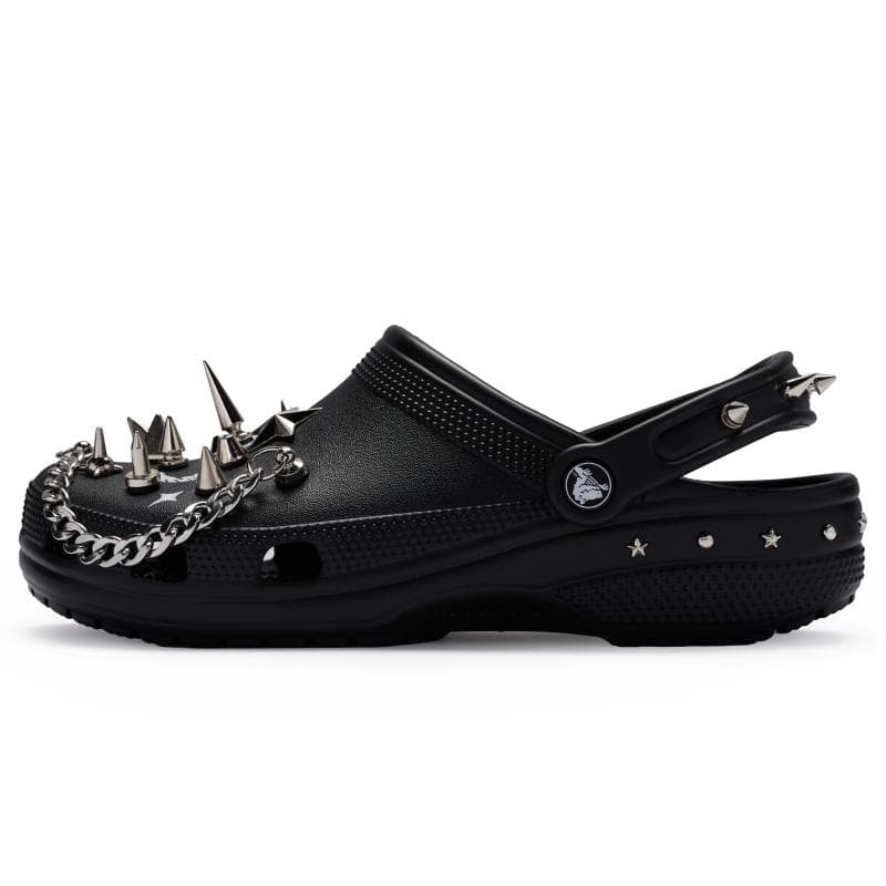 Crocs Classic clog 811 made punk wild hip hop black samurai decorative buckle hand-painted spray paint hole shoes unisex black cm