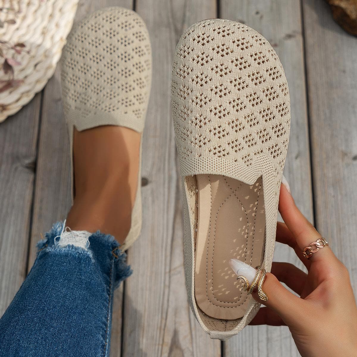 New Plus-size Fly-knit Slip-on Flats Breathable Casual Knitted Shoes for Women cm black